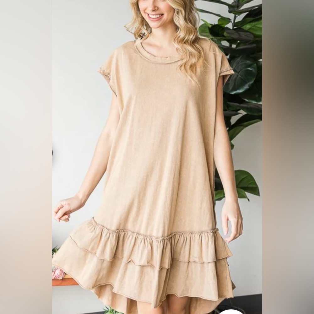 New Oli & Hali RUFFLE HEM SHORT SLEEVE TUNIC DRESS. Small, Medium, Large